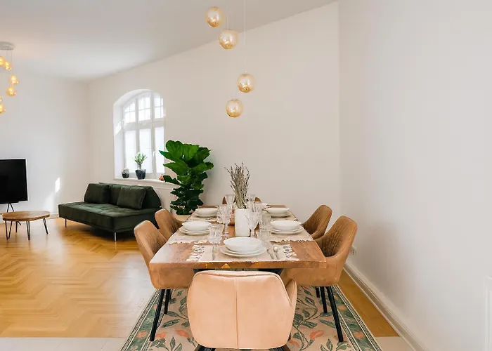 Apartmán Denkmalgeschuetzte Grosse Boheme Altbauwohnung In Citylage *